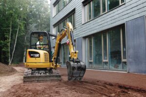 Remont elewacji: Pomysły na zmianę koloru i materiałów elewacyjnych